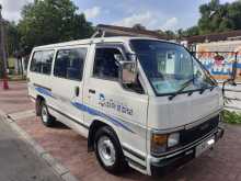 Toyota Hiace Shell LH61V 1989 Van