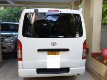 https://riyasewana.com/uploads/toyota-hiace-thr200v-89190810016.jpg