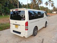 https://riyasewana.com/uploads/toyota-hiace-trh200-22939156356.jpg