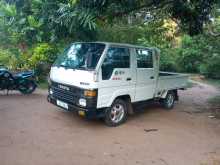 Toyota Hiace 1980 Crew Cab
