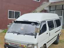 Toyota HIACE 2002 Van