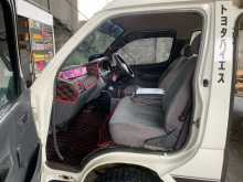 https://riyasewana.com/uploads/toyota-higroof-2004-218030912423.jpg