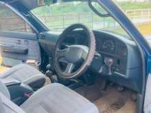 https://riyasewana.com/uploads/toyota-hilix-107-1982-167332612484.jpg