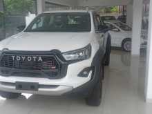 https://riyasewana.com/uploads/toyota-hillax-gr-2024-910444612344.jpg