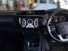 https://riyasewana.com/uploads/toyota-hillix-2016-2517414512643.jpg