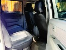 https://riyasewana.com/uploads/toyota-hilux--171358156386.jpg