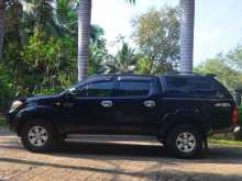 https://riyasewana.com/uploads/toyota-hilux-101130144472.jpg