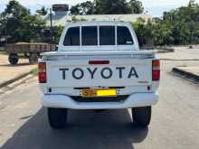 https://riyasewana.com/uploads/toyota-hilux-10141400524.jpg