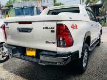 https://riyasewana.com/uploads/toyota-hilux-10141631592.jpg