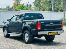 https://riyasewana.com/uploads/toyota-hilux-10144242573.jpg