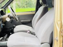 https://riyasewana.com/uploads/toyota-hilux-106-1412114617246.jpg