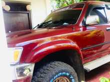 https://riyasewana.com/uploads/toyota-hilux-106-1990-1612290412274.jpg