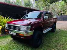 https://riyasewana.com/uploads/toyota-hilux-106-1990-29510912543.jpg