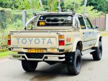 https://riyasewana.com/uploads/toyota-hilux-106-1996-1412100212174.jpg