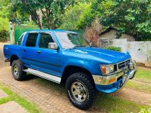 https://riyasewana.com/uploads/toyota-hilux-107-191612356472.jpg