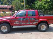 https://riyasewana.com/uploads/toyota-hilux-107-1993-812510512223.jpg