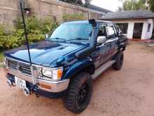 https://riyasewana.com/uploads/toyota-hilux-107-1997-1018575512414.jpg