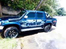 https://riyasewana.com/uploads/toyota-hilux-107-1998-68221112493.jpg