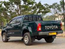 https://riyasewana.com/uploads/toyota-hilux-11151554184.jpg