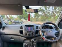 https://riyasewana.com/uploads/toyota-hilux-1115155456.jpg