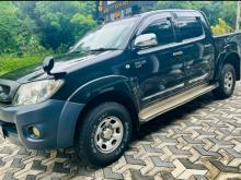 https://riyasewana.com/uploads/toyota-hilux-112181017833.jpg
