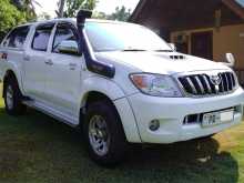 https://riyasewana.com/uploads/toyota-hilux-115030422132.jpg
