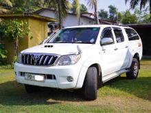 https://riyasewana.com/uploads/toyota-hilux-115083024273.jpg
