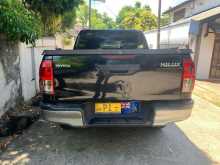 https://riyasewana.com/uploads/toyota-hilux-117270022632.jpg