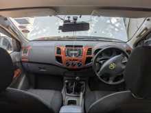 https://riyasewana.com/uploads/toyota-hilux-12101946666.jpg