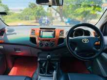 https://riyasewana.com/uploads/toyota-hilux-1316540076.jpg
