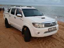 https://riyasewana.com/uploads/toyota-hilux-14103711622.jpg