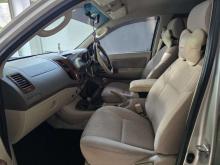 https://riyasewana.com/uploads/toyota-hilux-141829226125.jpg
