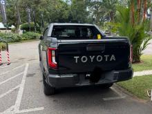 Toyota Hilux 2025 Pickup
