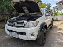 https://riyasewana.com/uploads/toyota-hilux-1505314784.jpg