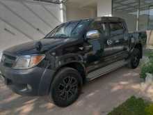 https://riyasewana.com/uploads/toyota-hilux-151135504522.jpg