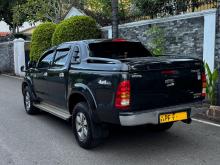 https://riyasewana.com/uploads/toyota-hilux-1518431617452.jpg