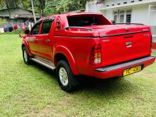 https://riyasewana.com/uploads/toyota-hilux-1519172617993.jpg