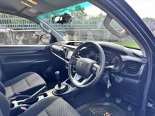 https://riyasewana.com/uploads/toyota-hilux-157421824961.jpg
