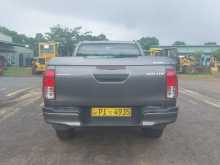 https://riyasewana.com/uploads/toyota-hilux-16124827103.jpg