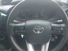 https://riyasewana.com/uploads/toyota-hilux-16124827855.jpg