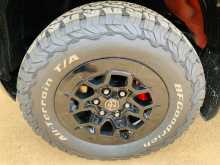https://riyasewana.com/uploads/toyota-hilux-16152221926.jpg