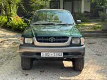 Toyota HILUX 166 4WD 2002 Pickup