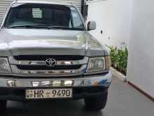 Toyota Hilux 166R 4WD 2003 Pickup