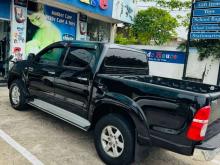 https://riyasewana.com/uploads/toyota-hilux-171131026254.jpg