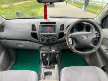 https://riyasewana.com/uploads/toyota-hilux-171134271004.jpg