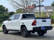 https://riyasewana.com/uploads/toyota-hilux-1812334796.jpg