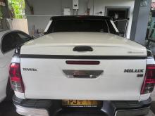 https://riyasewana.com/uploads/toyota-hilux-1815221717052.jpg