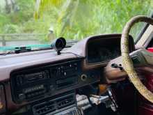https://riyasewana.com/uploads/toyota-hilux-1986-1986-413325412202.jpg