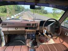 https://riyasewana.com/uploads/toyota-hilux-1987-714514712633.jpg