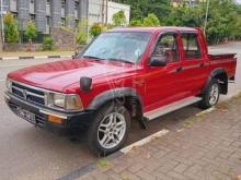 Toyota Hilux 1990 Pickup